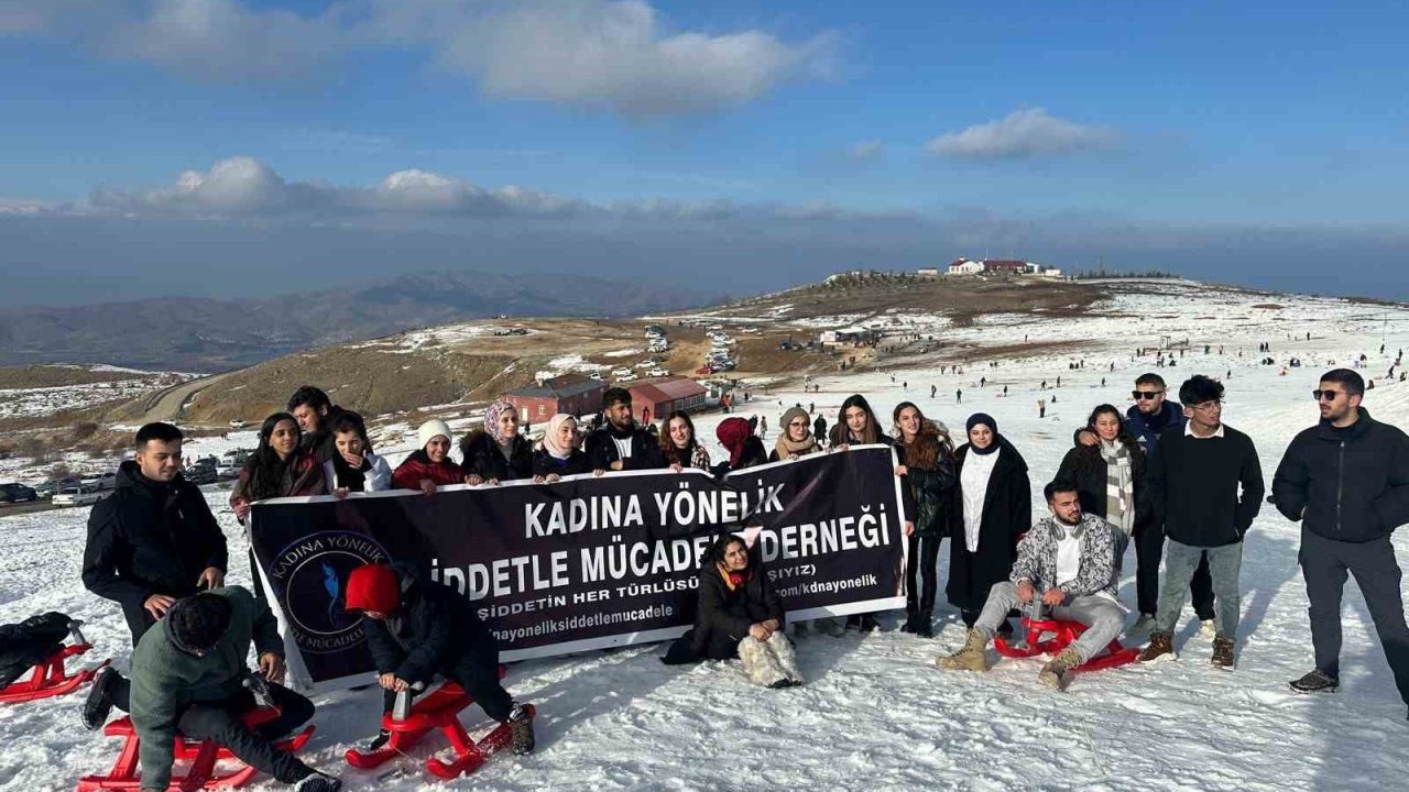 Elazığ’da ‘Kadınlarımızın Melodisi’ Projesi sürüyor