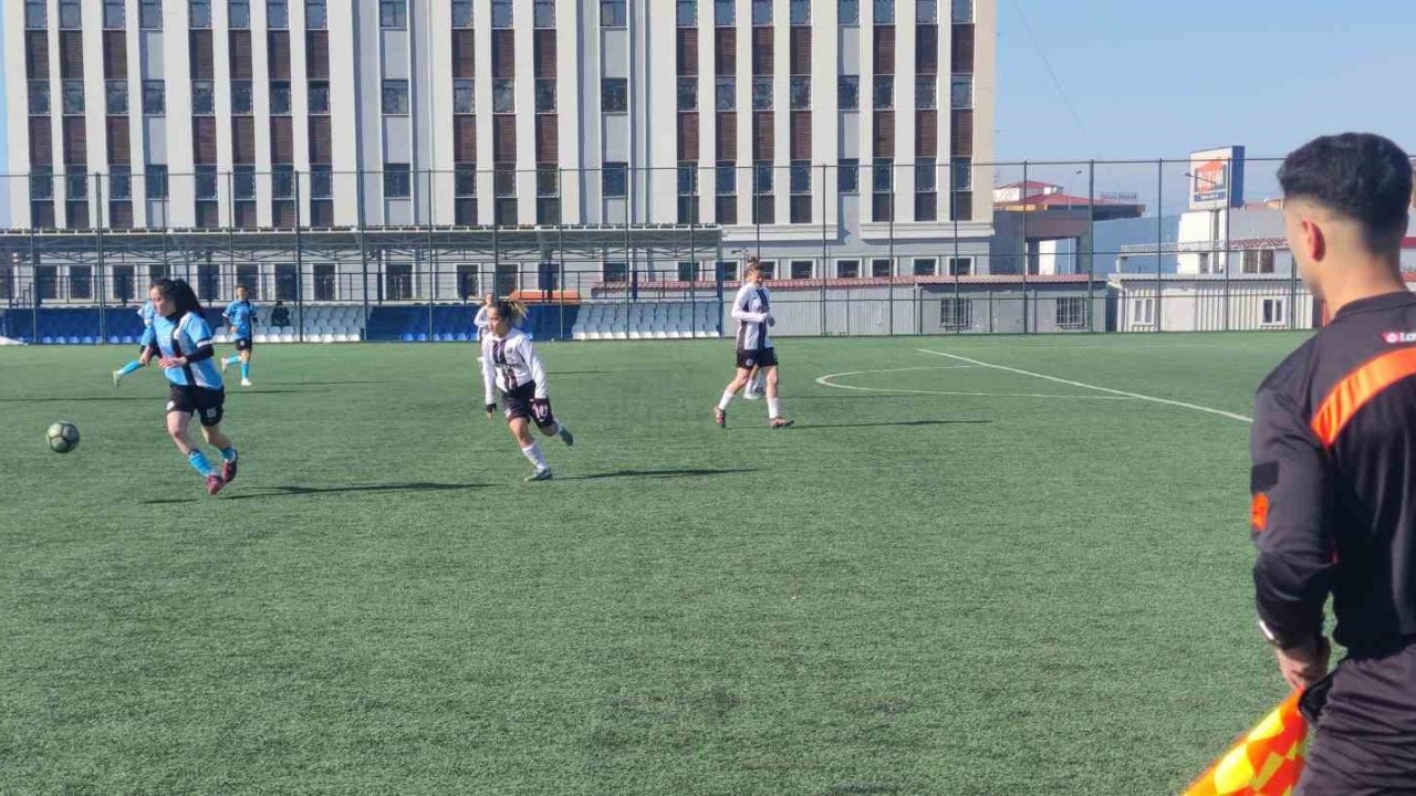 TFF Kadınlar 2. Lig: Vangücü SK: 3 - Silopi Belediyesi Sportif Faaliyetler SK: 1