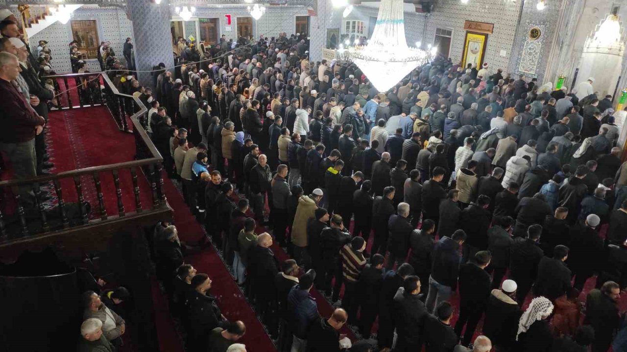 Şanlıurfa’da Miraç Kandili coşkusu