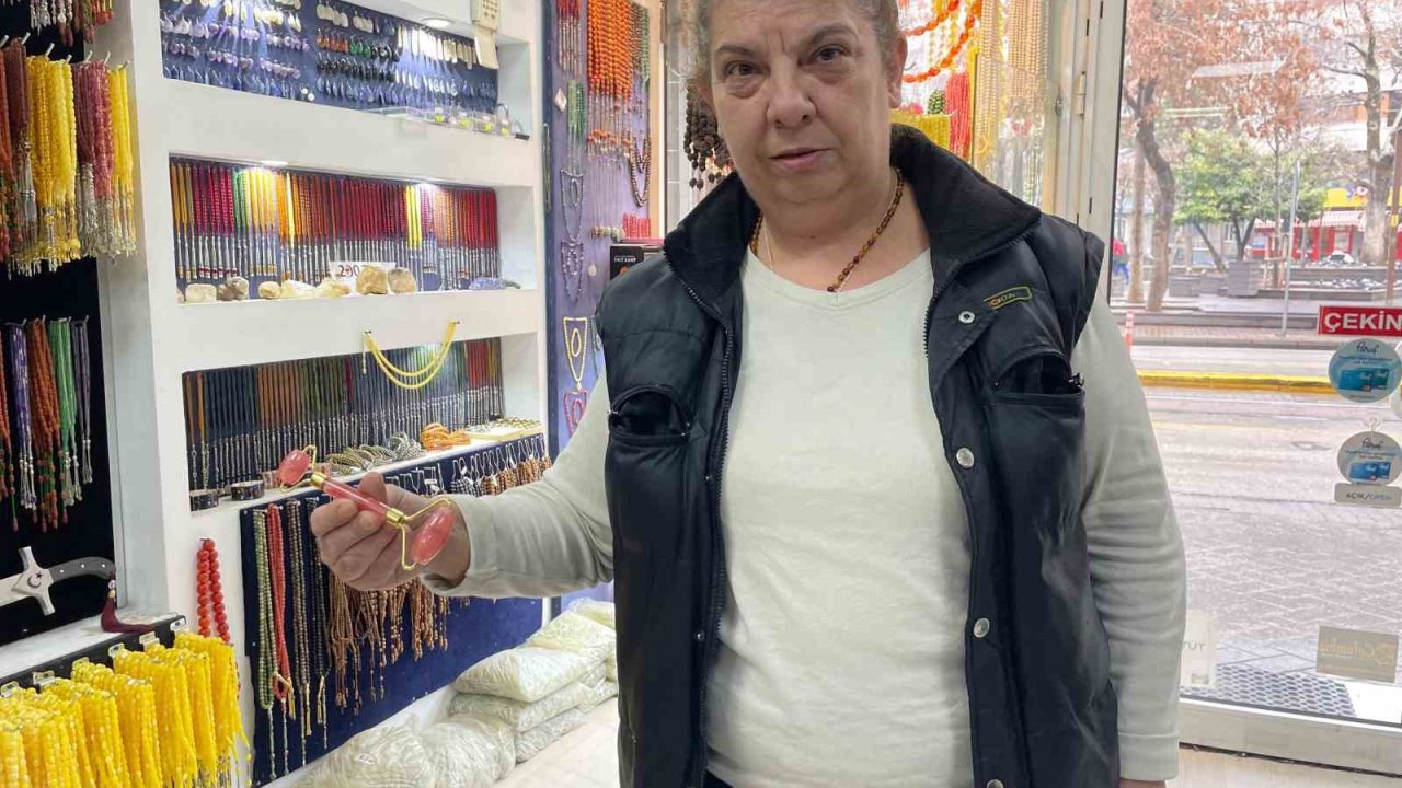 Yüz masaj taşları cinsiyet ayrımı olmaksızın tercih ediliyor