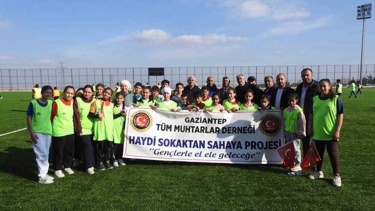 Gaziantep’te ’Haydi sokaktan sahaya’ projesi ile geleceğin futbolcuları yetiştirilecek
