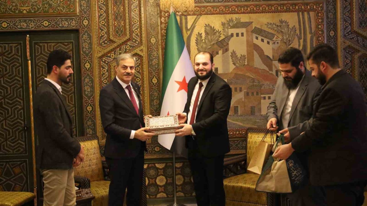 Başkan Alemdar, Suriye’nin başkenti Şam’da: “Yeniden doğuşun hikayesi filizleniyor”