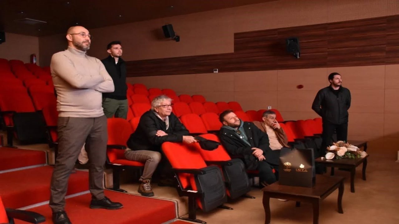 Germencik Belediyesi tiyatro salonuna ’usta’ dokunuşu