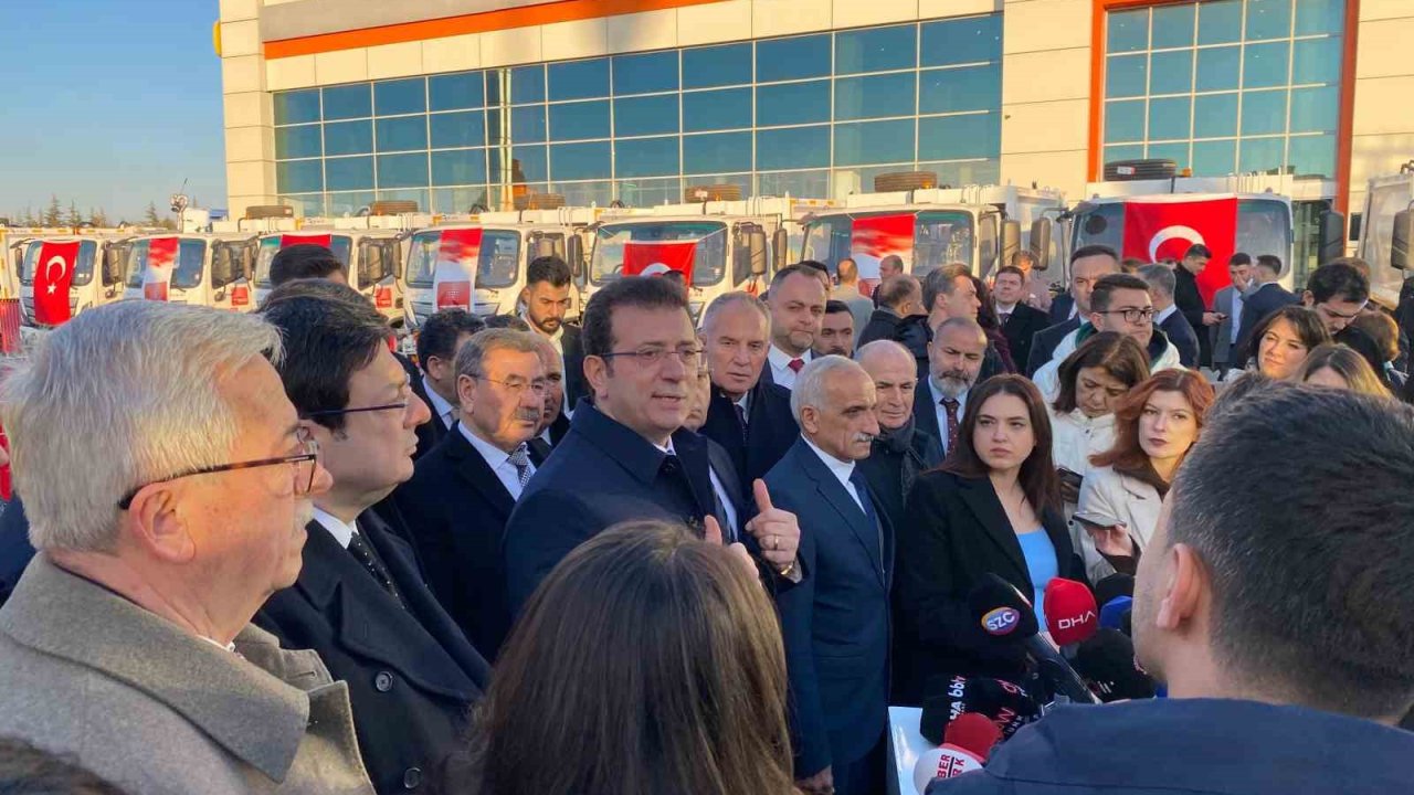 TBB 35 aracı düzenlenen törenle belediye başkanlarına teslim etti