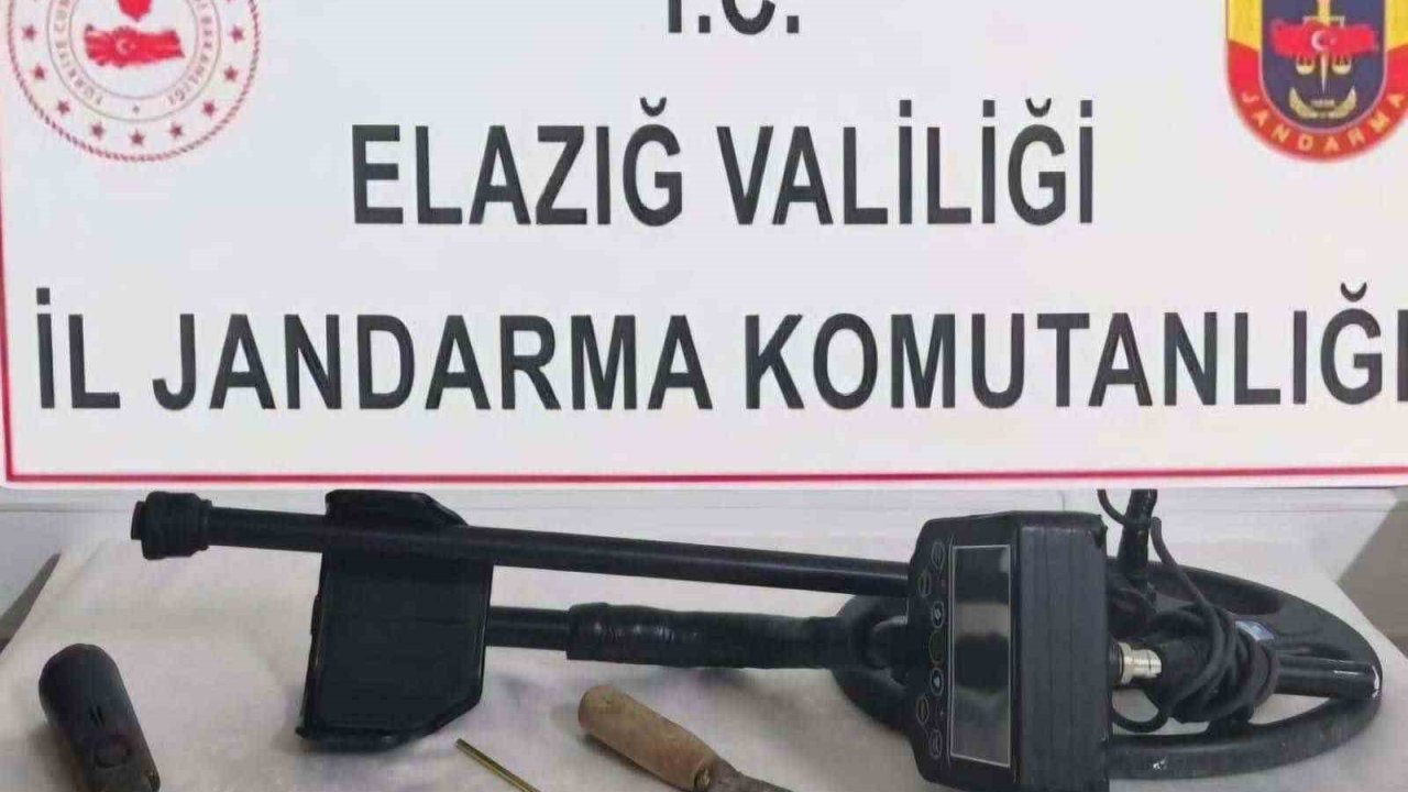 Elazığ’da kaçak kazı yapan 2 şüpheli yakalandı