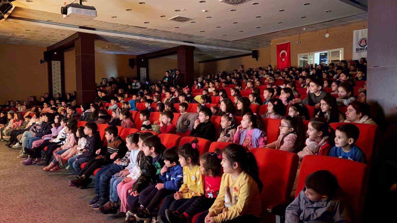 Çocuklara özel tiyatro gösterileri yarıyıl tatili boyunca devam ediyor
