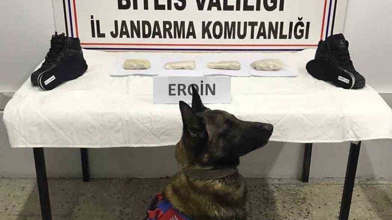 Ayakkabı tabanından eroin çıktı