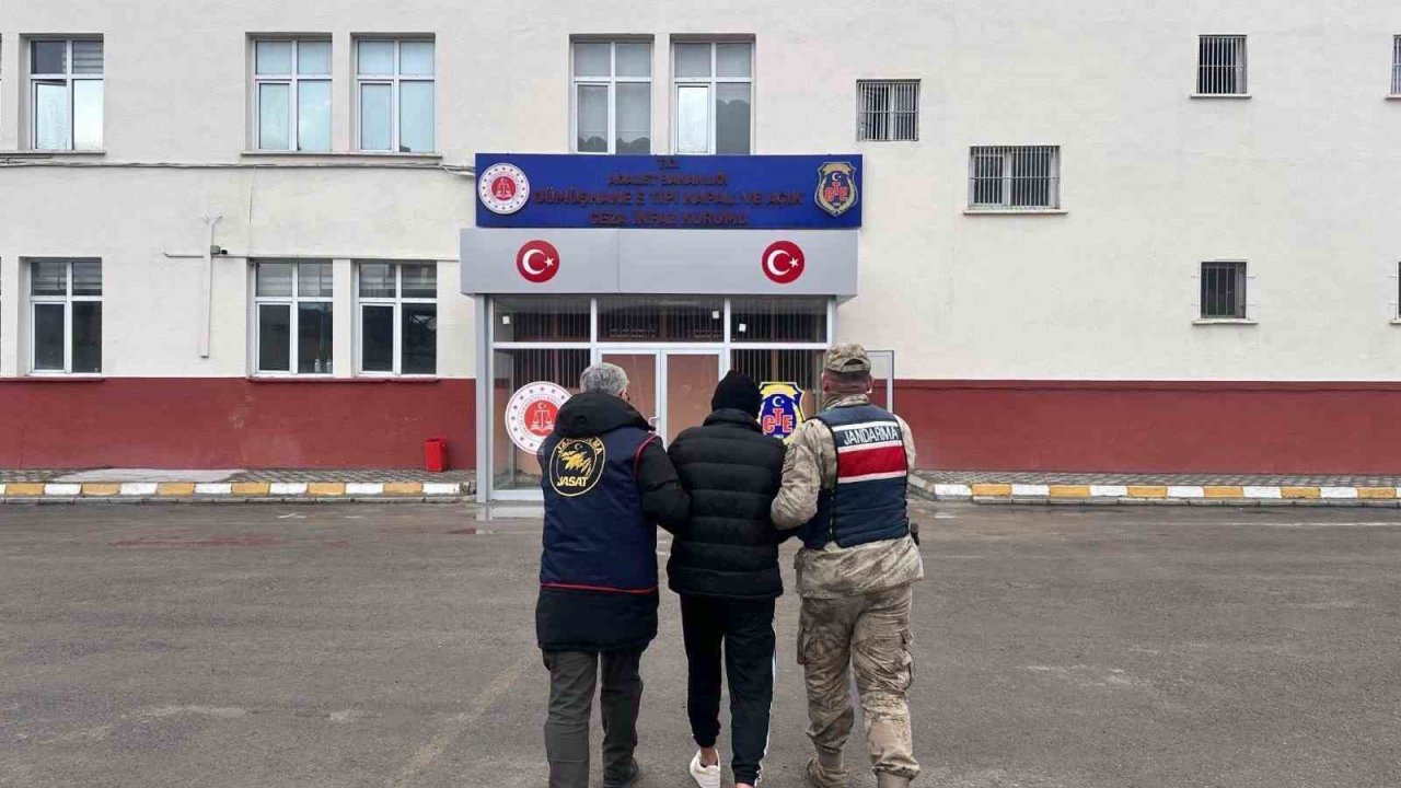 Gümüşhane’de 2 ayrı suçtan 20 yıl hapis cezası bulunan şahıs yakalandı