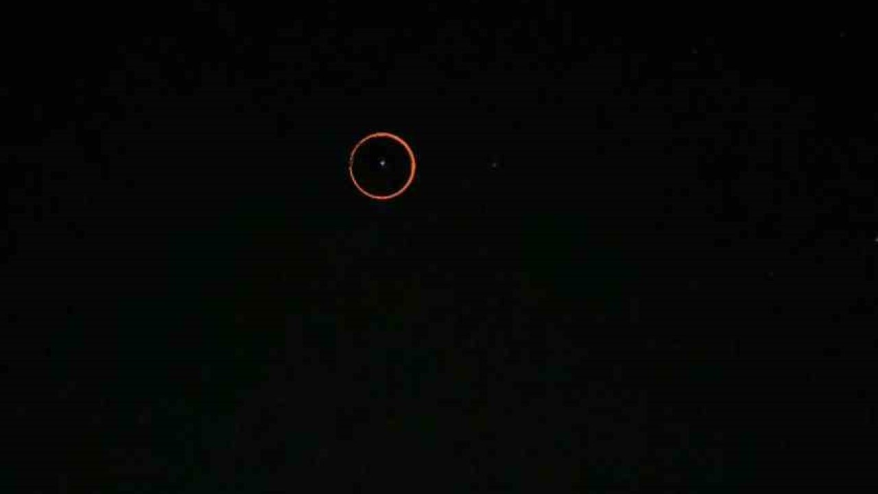 Gökyüzünde 6 gezegenin aynı hizada sıralandığı anlar Yüksekova’da görüntülendi