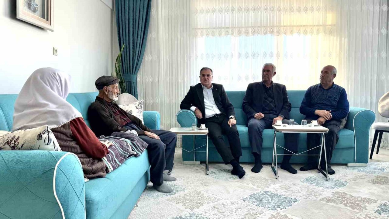Başkan Özdoğan vatandaşları ziyaret ediyor