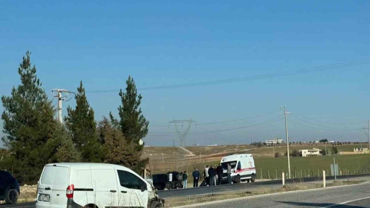 Kurtalan’da trafik kazası: 2 yaralı