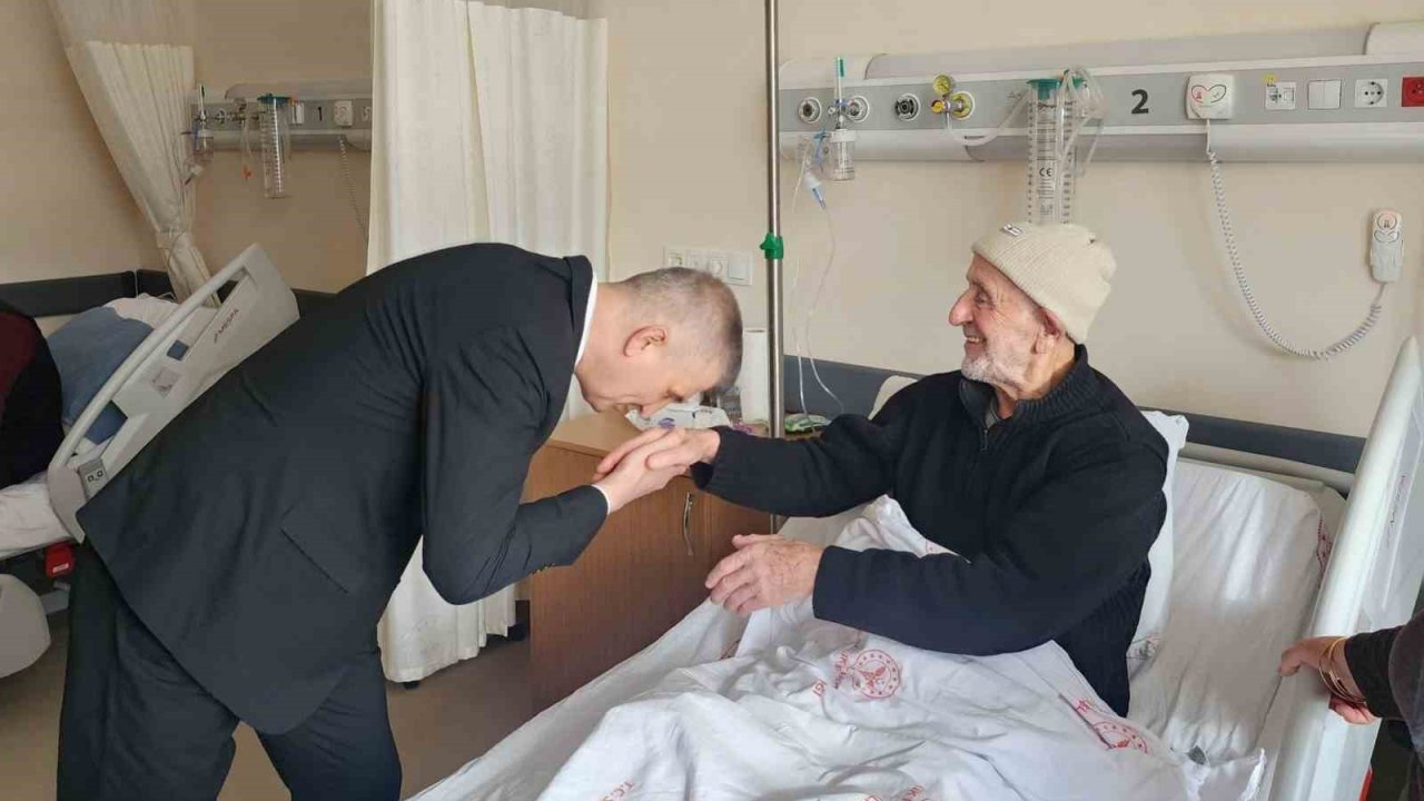 Başkan Sezer hastalarla bir araya geldi