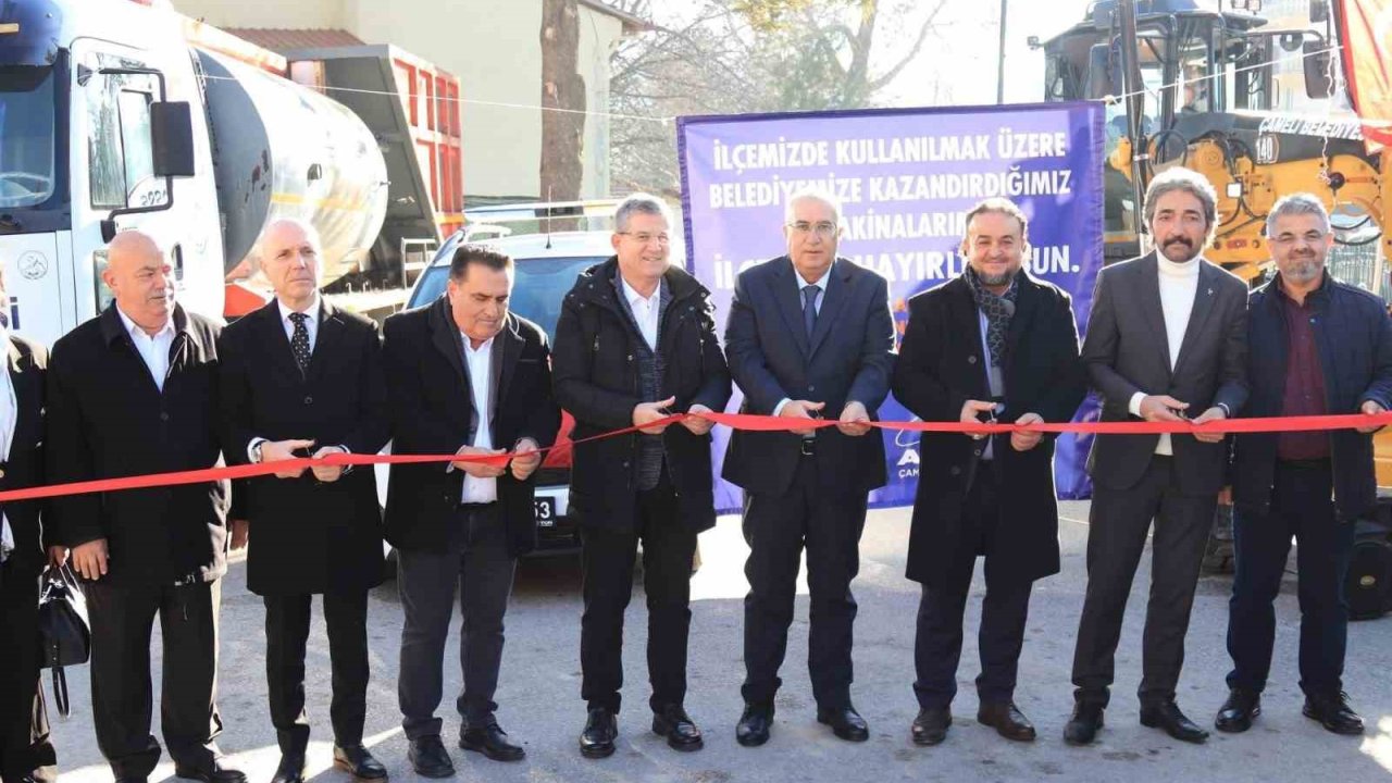 Çameli Belediyesi araç filosunu 3 yeni araçla güçlendirdi