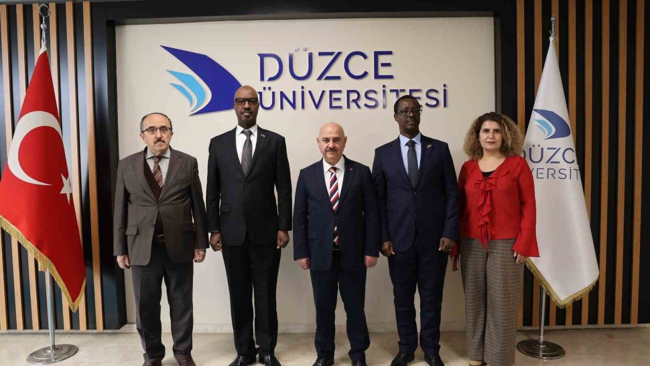 Ruanda Büyükelçisi Düzce Üniversitesi’nde