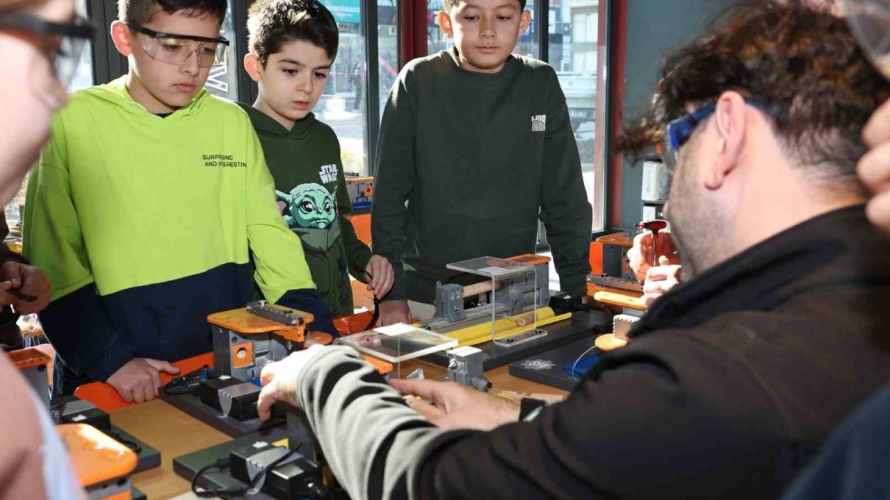 Nilüferli çocuklar yarıyıl tatilinde hem öğrendi hem eğlendi