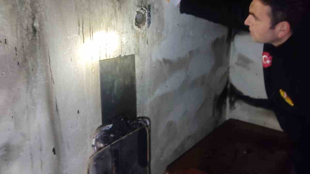 Van’ın Muradiye ilçesinde ev yangını