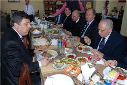 Bakan Gönül Kars’tan ayrıldı