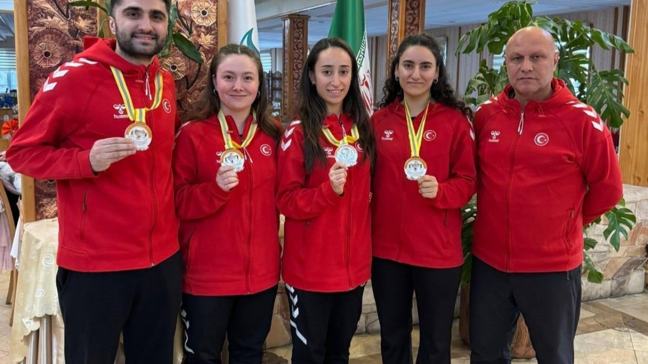 Erzincanlı sporcular İran’dan madalya ile döndü