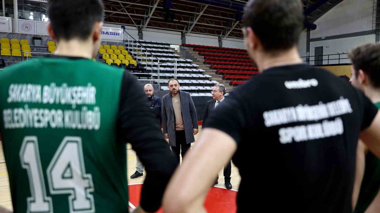 Sakarya Büyükşehir Basket Takımı, Ankara’da parkeye çıkıyor