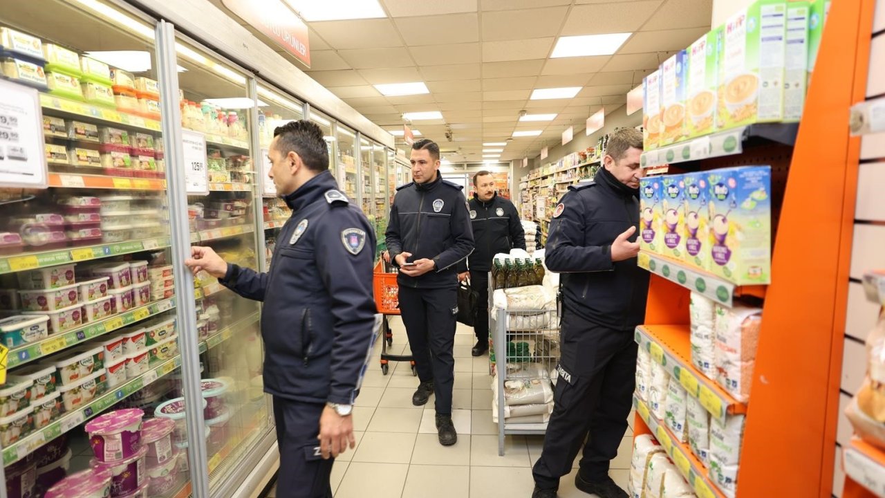 Şehzadeler Belediyesi zabıtası marketleri mercek altına aldı