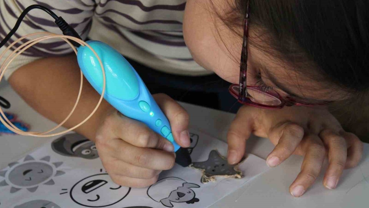 Çocuklar; ’Kütüphane Yarıyıl Programı’nda eğitici ve eğlendirici etkinliklere katıldı