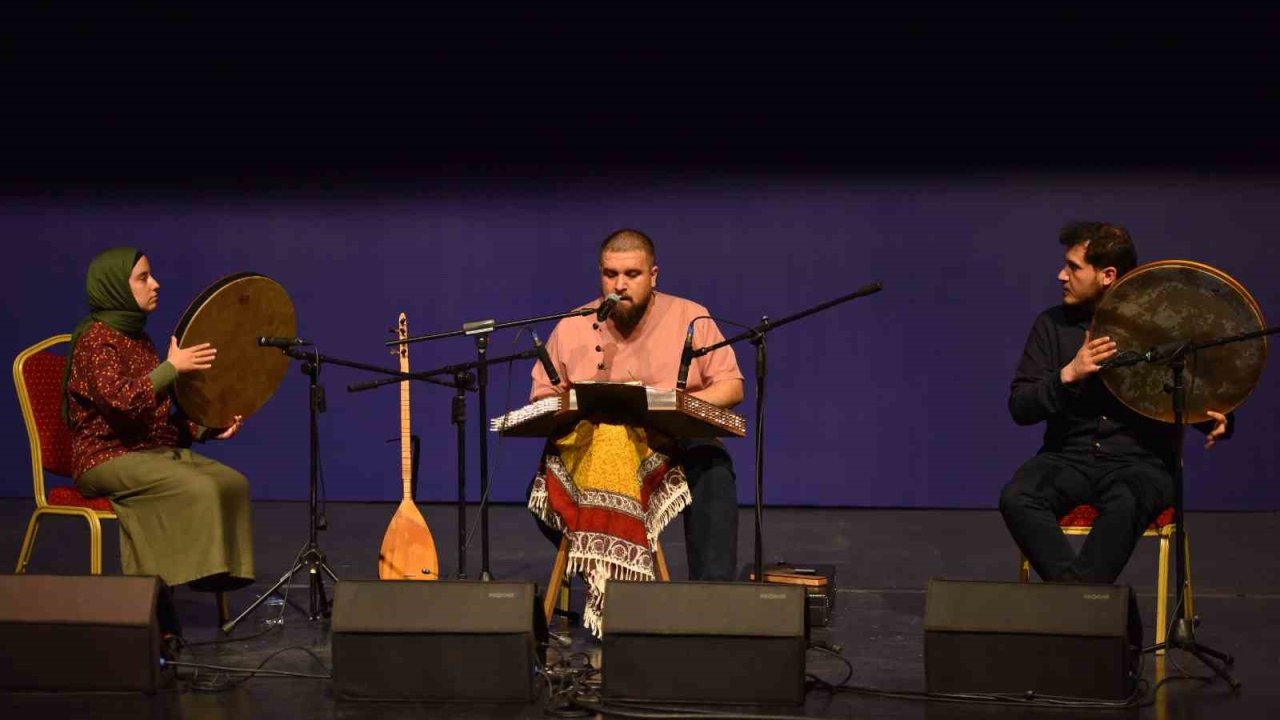 Ünlü santur sanatçısından Yıldırımlılara konser