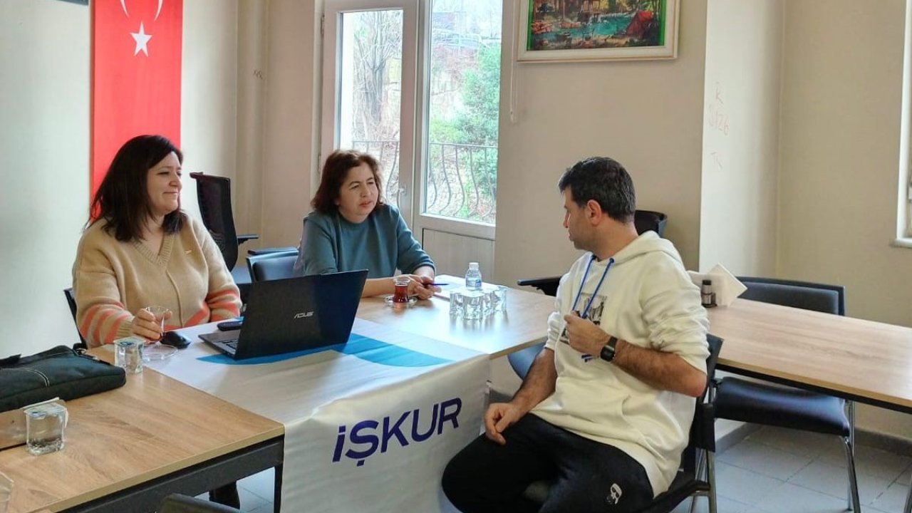 Engelli vatandaşlara iş arama ve işe alım mülakatlarına hazırlık süreci anlatıldı