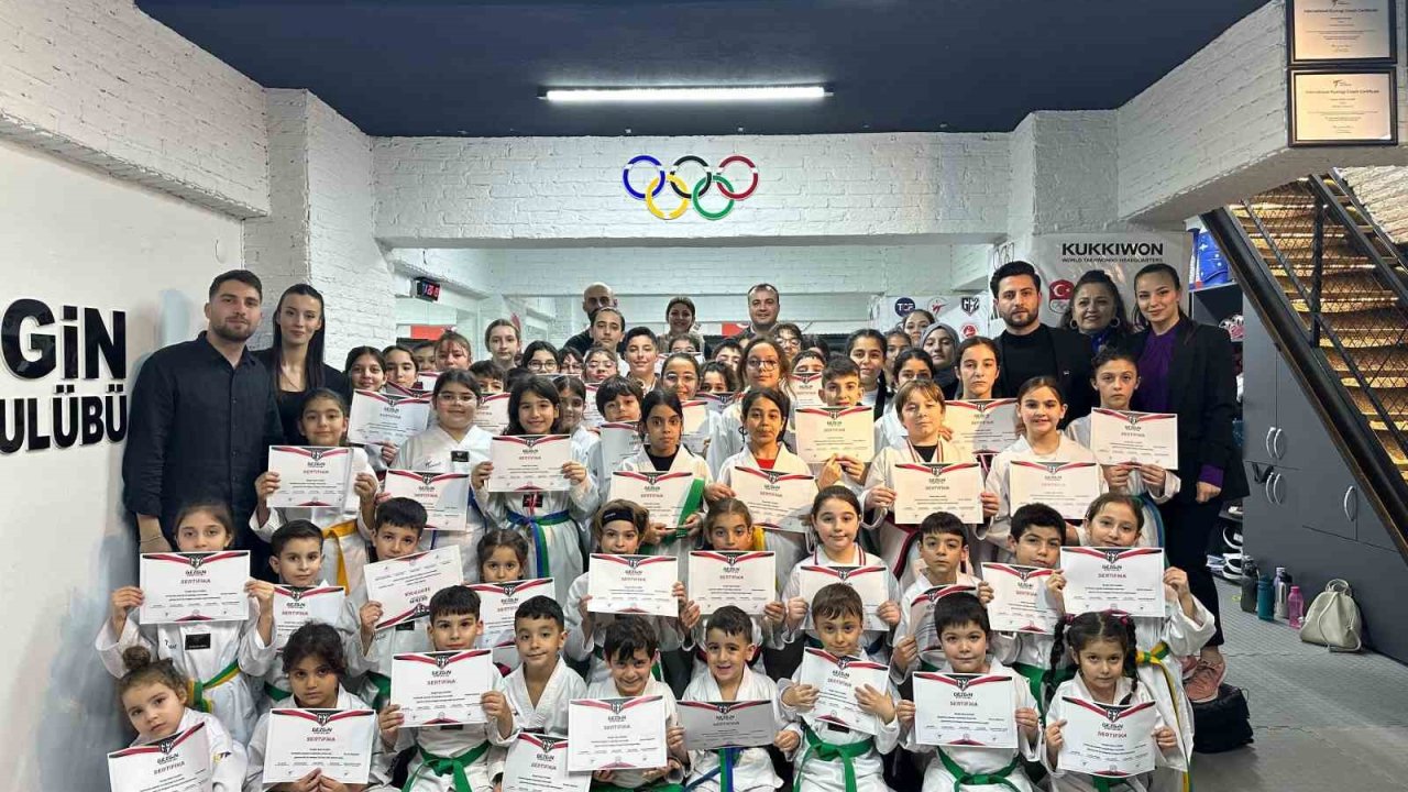 Aydın’da taekwondo dalında 2025 yılı birinci dönem kuşak sınavları yapıldı