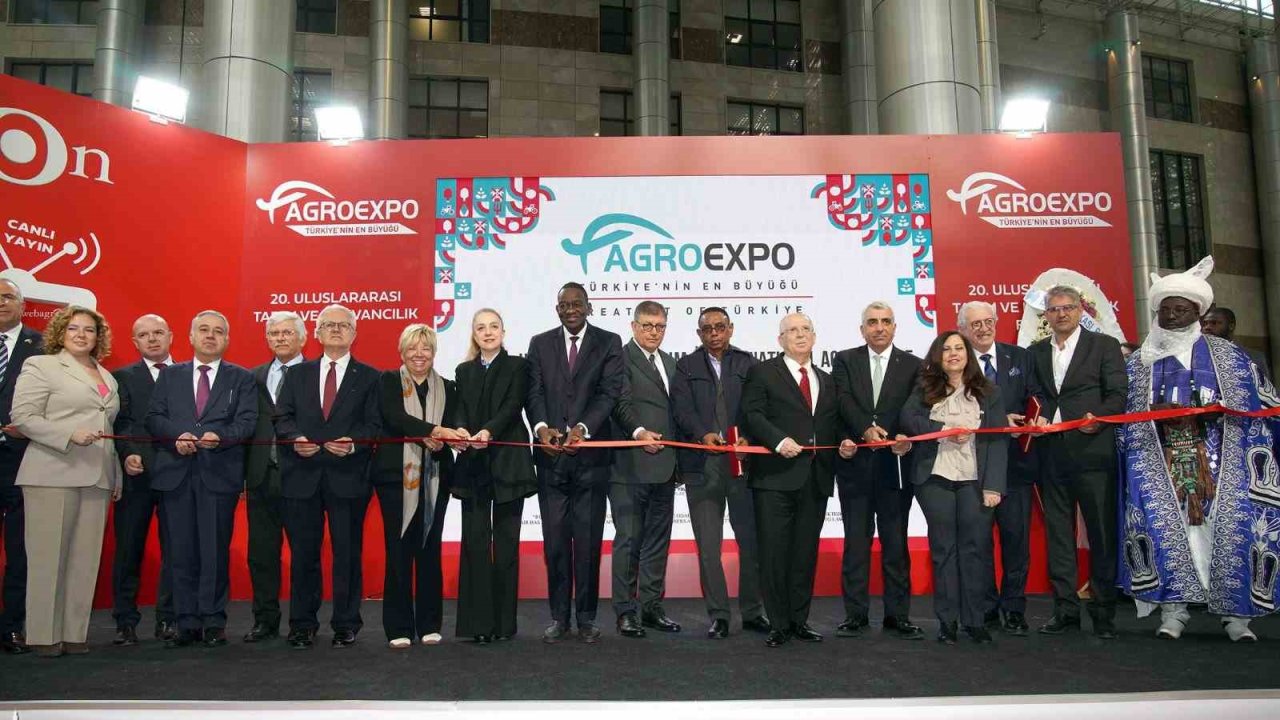 Başkan Tugay: "Tarım ve gıda sürdürülebilir olmazsa yaşam sürdürülebilir olmayacak"