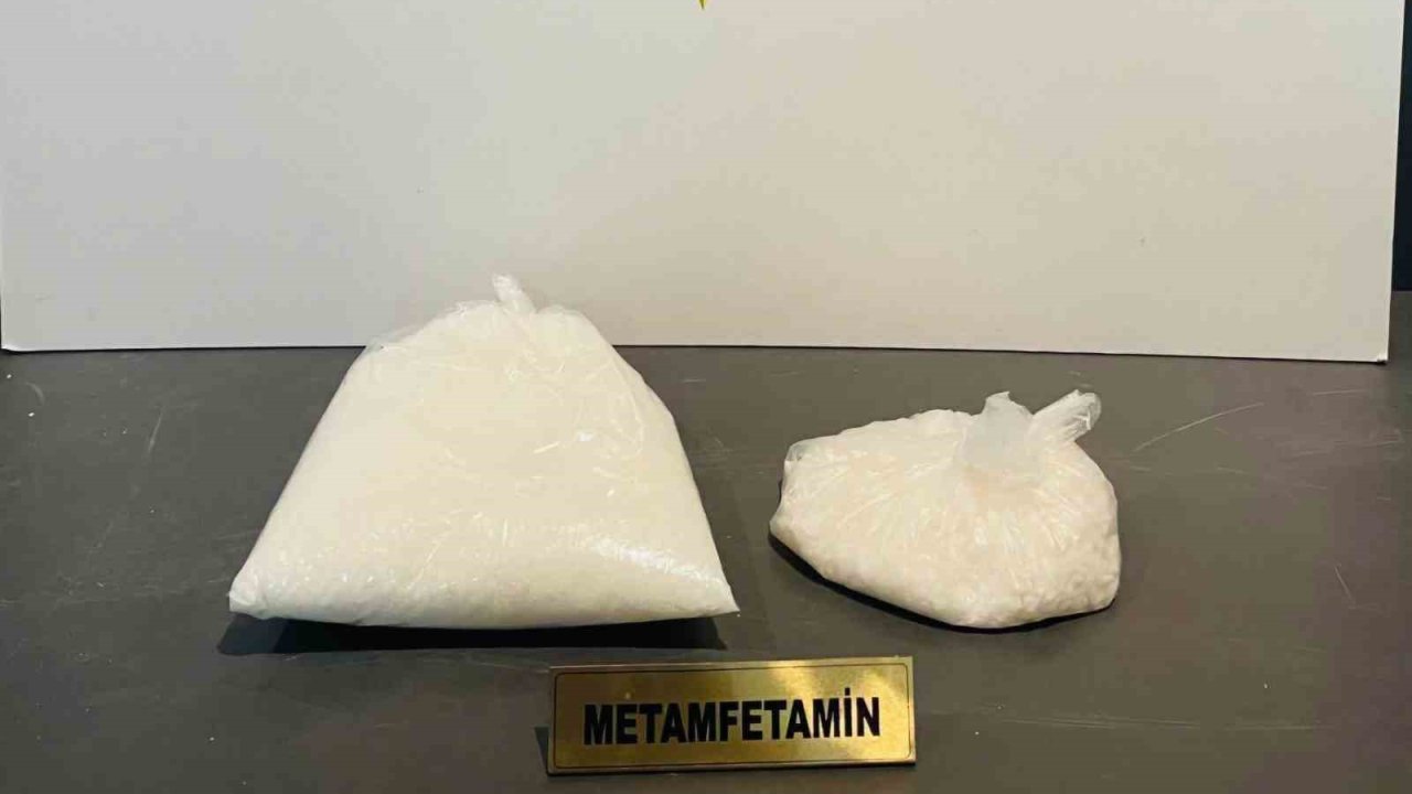 Samsun’da 1 kilo 300 gram metamfetamin ele geçirildi: 3 gözaltı