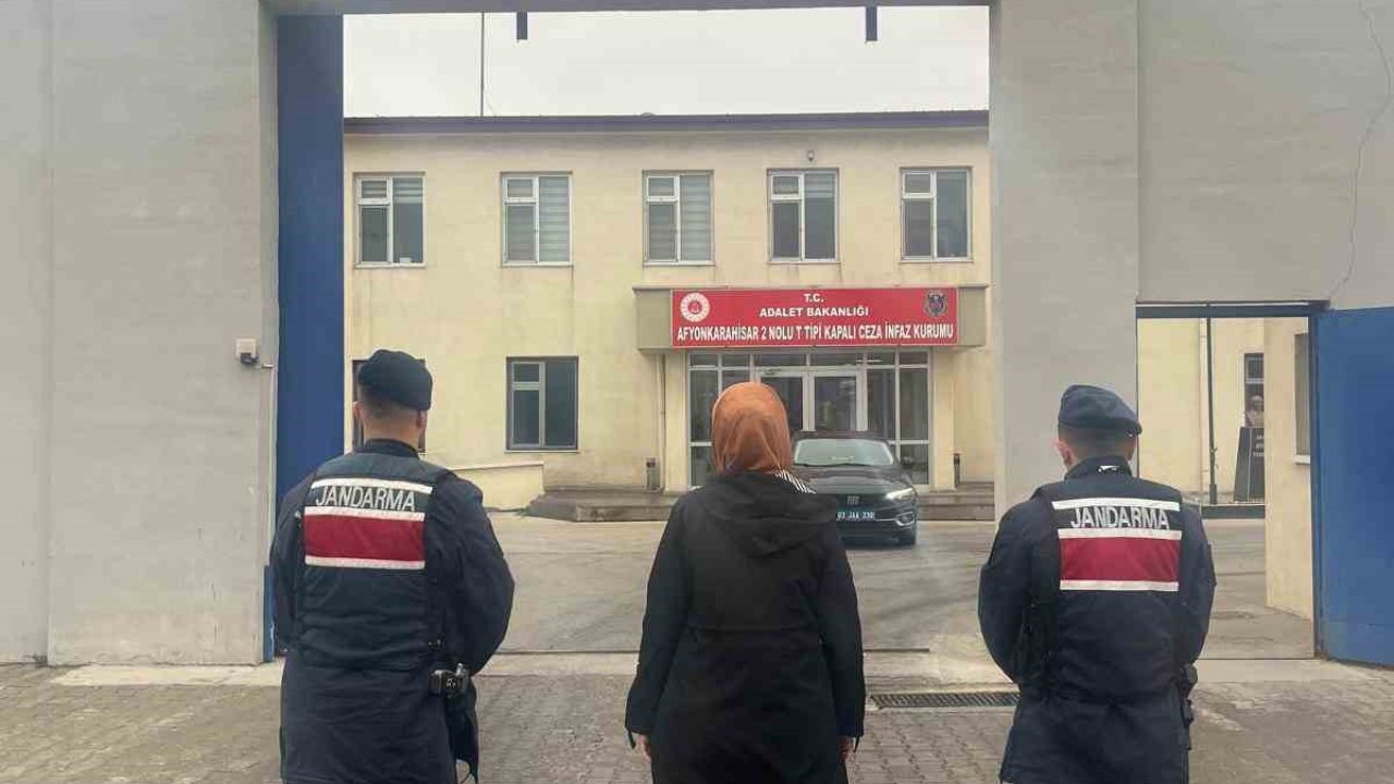 Afyonkarahisar’da silahlı terör örgütüne üye olan kadın yakalandı