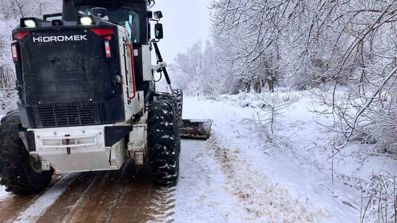 Konya’da yüksek kesimlerinde karla mücadele