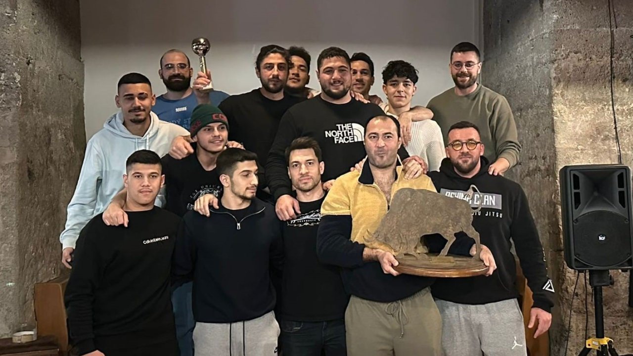 Ege Üniversitesi Sualtı Ragbisi Takımı Avrupa şampiyonu oldu