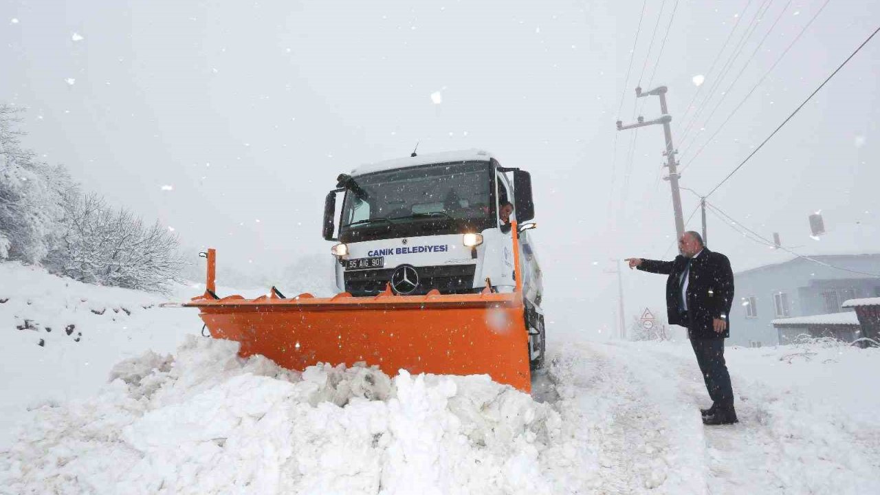 Sandıkçı: "Canik’imizde tüm ekiplerimizle birlikte sahadayız"