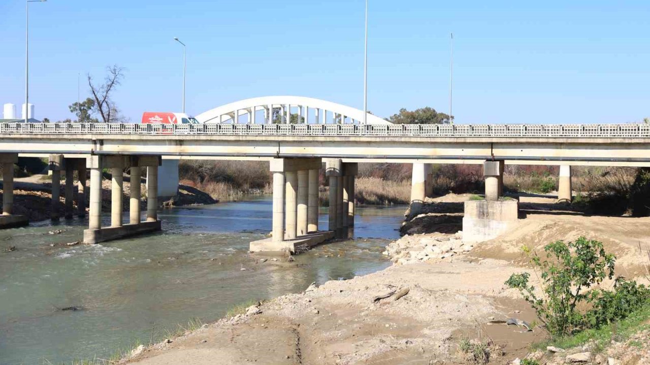Aksu Çayı Köprüsü’nde güçlendirme çalışması tamamlandı
