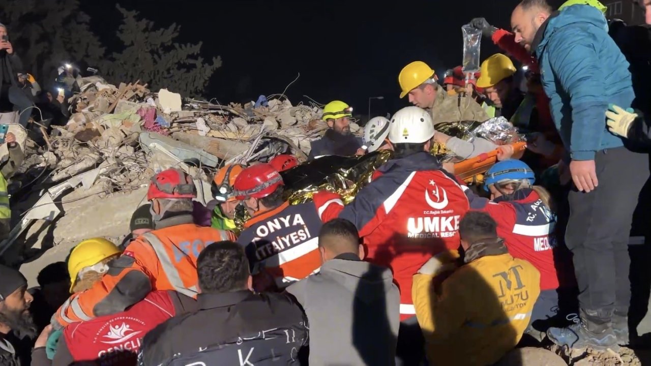 Asrın felaketinde görev alan itfaiyeciler unutamadıkları günleri anlattı