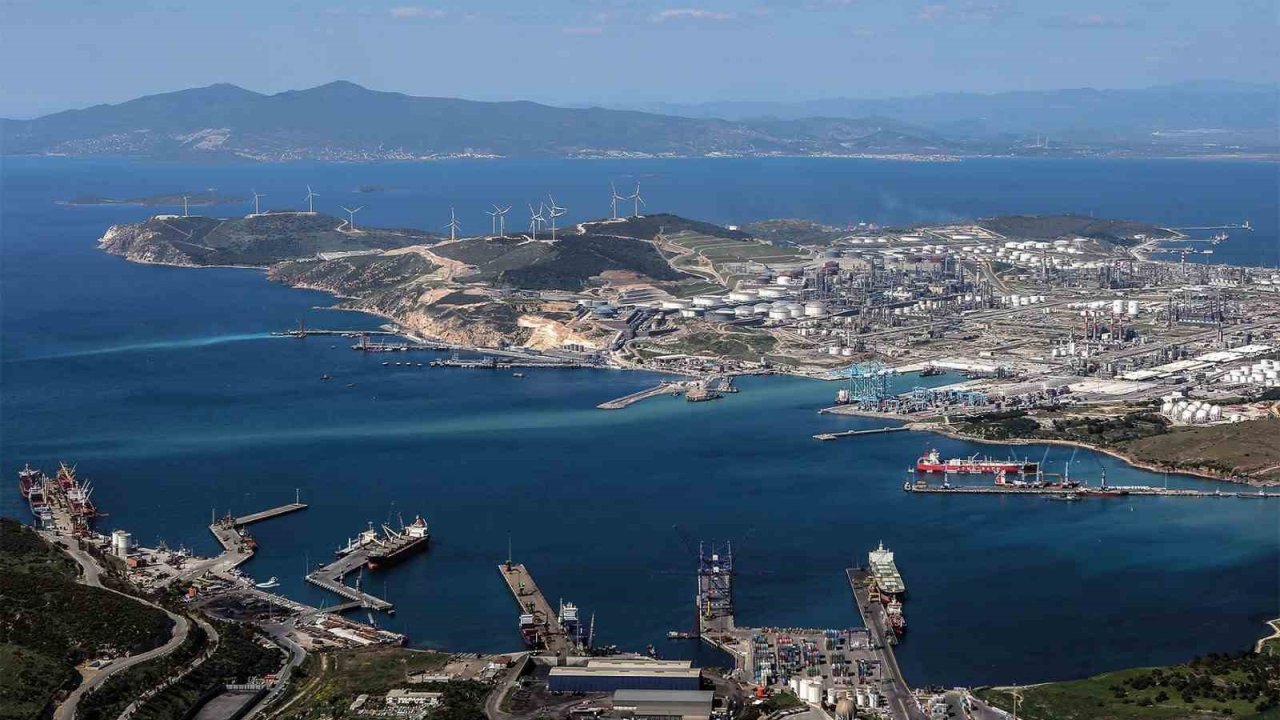 Aliağa limanları 2024’te zirvede: yükte birinci, konteynerde rekor