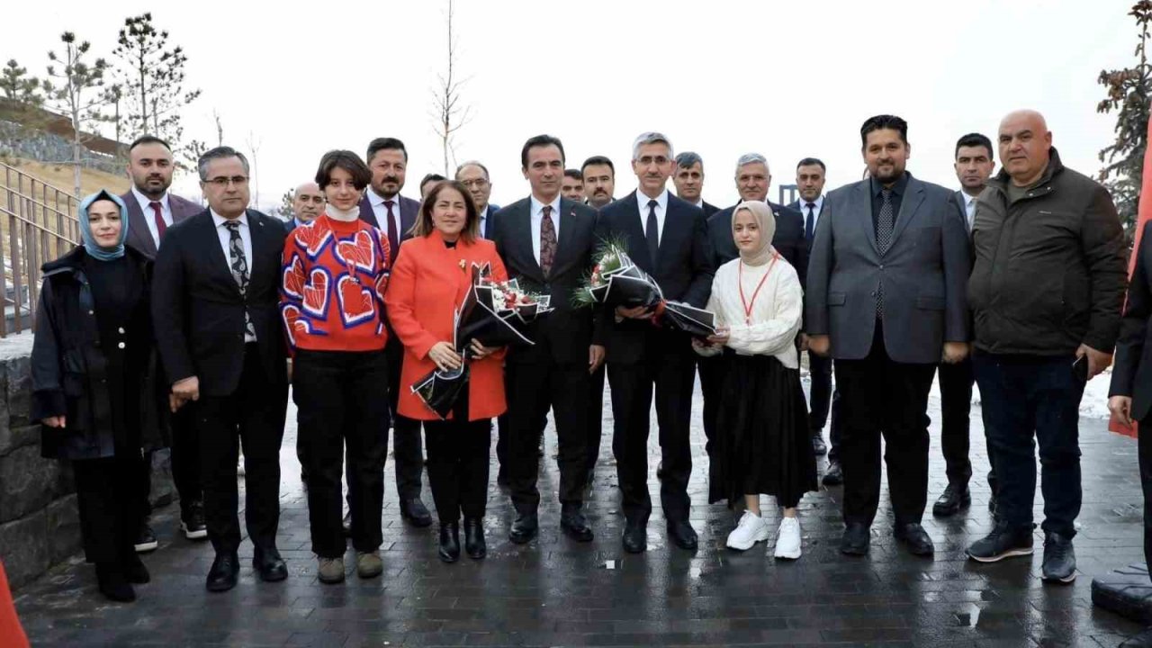 Bakan yardımcıları şehit ve gazi çocuklarıyla bir araya geldi