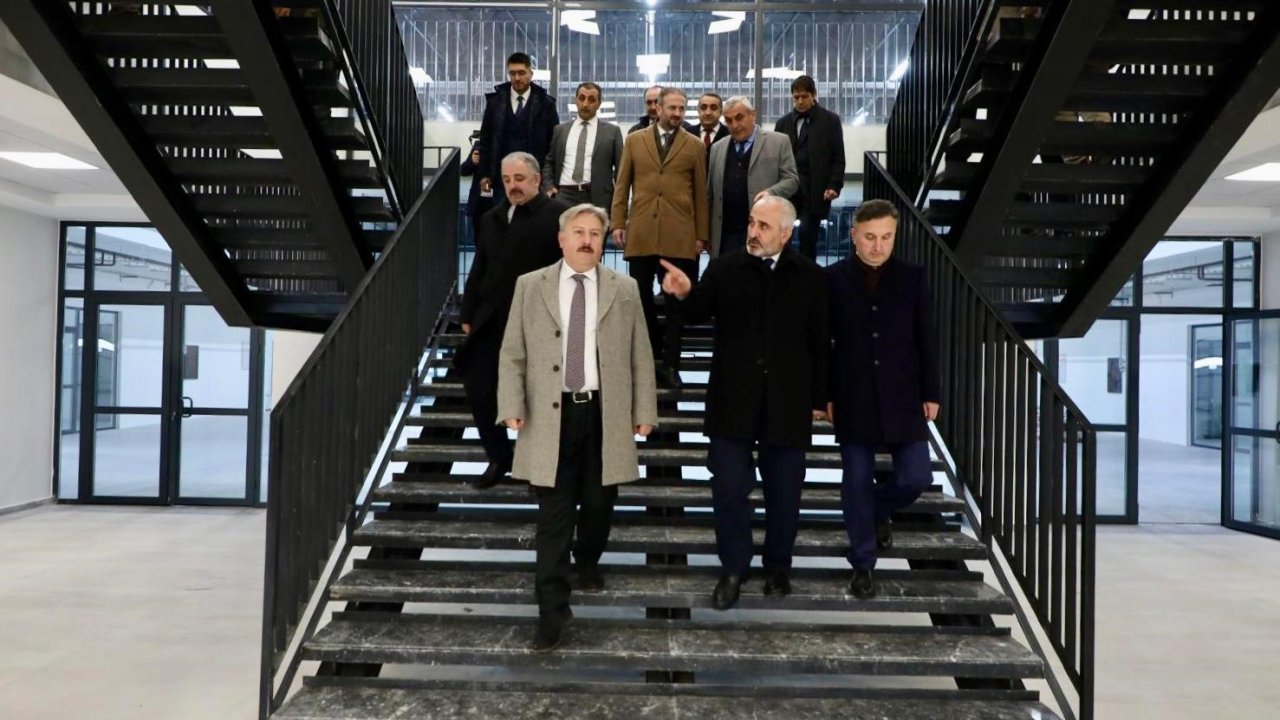 Milli Eğitim Bakanlığı heyetinden Havacılık ve Uzay Bilimleri Lisesi’ne tam not