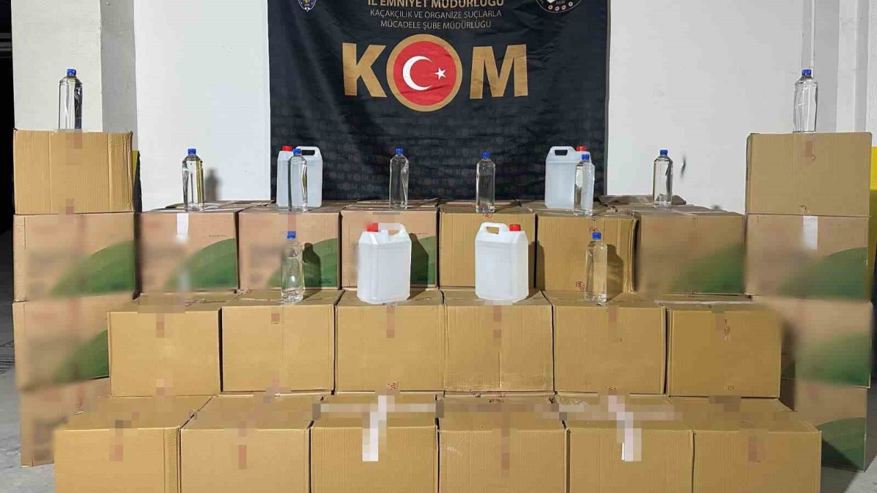 Eskişehir’e polis ekipleri bin 500 litre kaçak alkol ele geçirdi