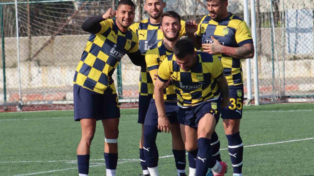 İmren Alaçatıspor, play-off umudunu güçlendirdi