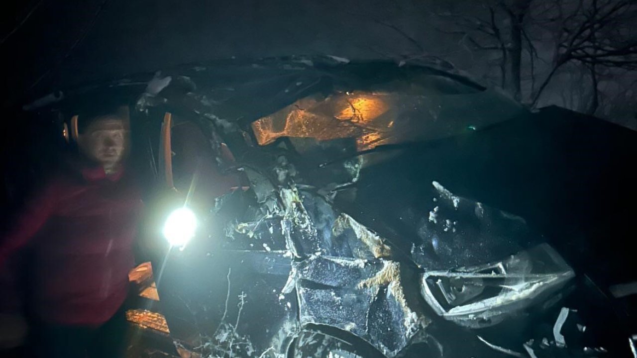 Yalova’da kontrolden çıkan otomobil taklalar attı: 1 yaralı