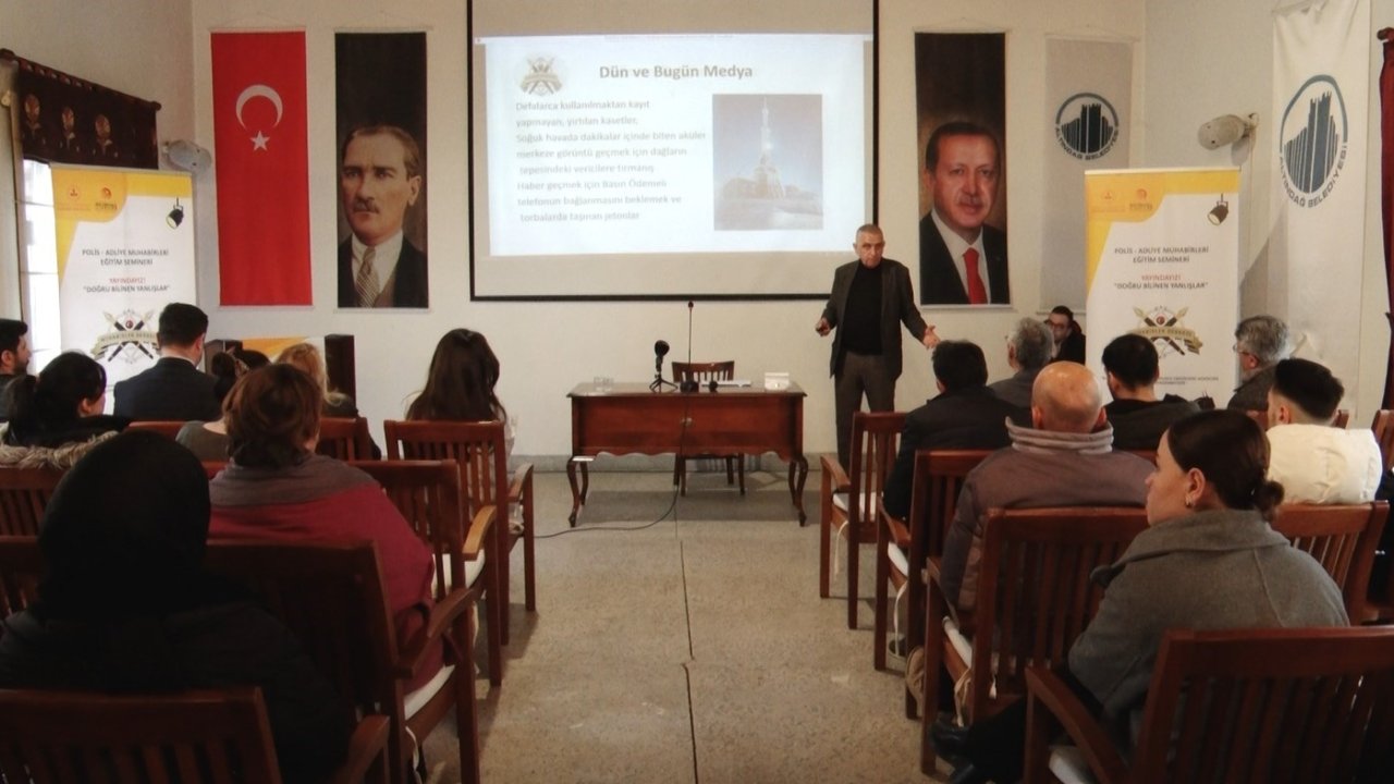 Muhabirler Derneği sektörün uzman isimlerini muhabirler ve öğrencilerle buluşturdu