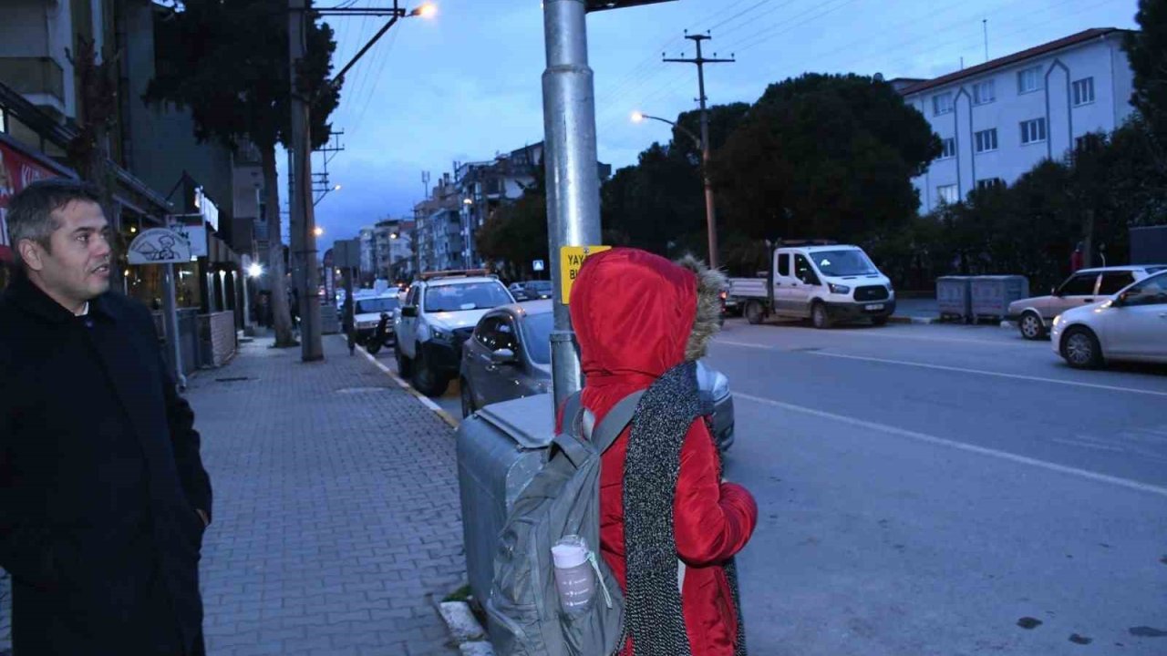 Büyükşehir’den okul önlerine sinyalizasyon sistemi