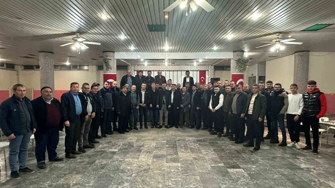 Kütahya İl Genel Meclis Başkanı Muammer Özcura muhtarlarla bir araya geldi