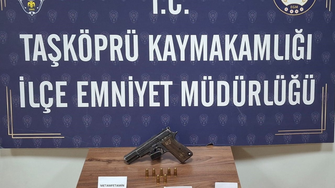 Kastamonu’da uyuşturucuyla yakalanan 4 kişi gözaltına alındı