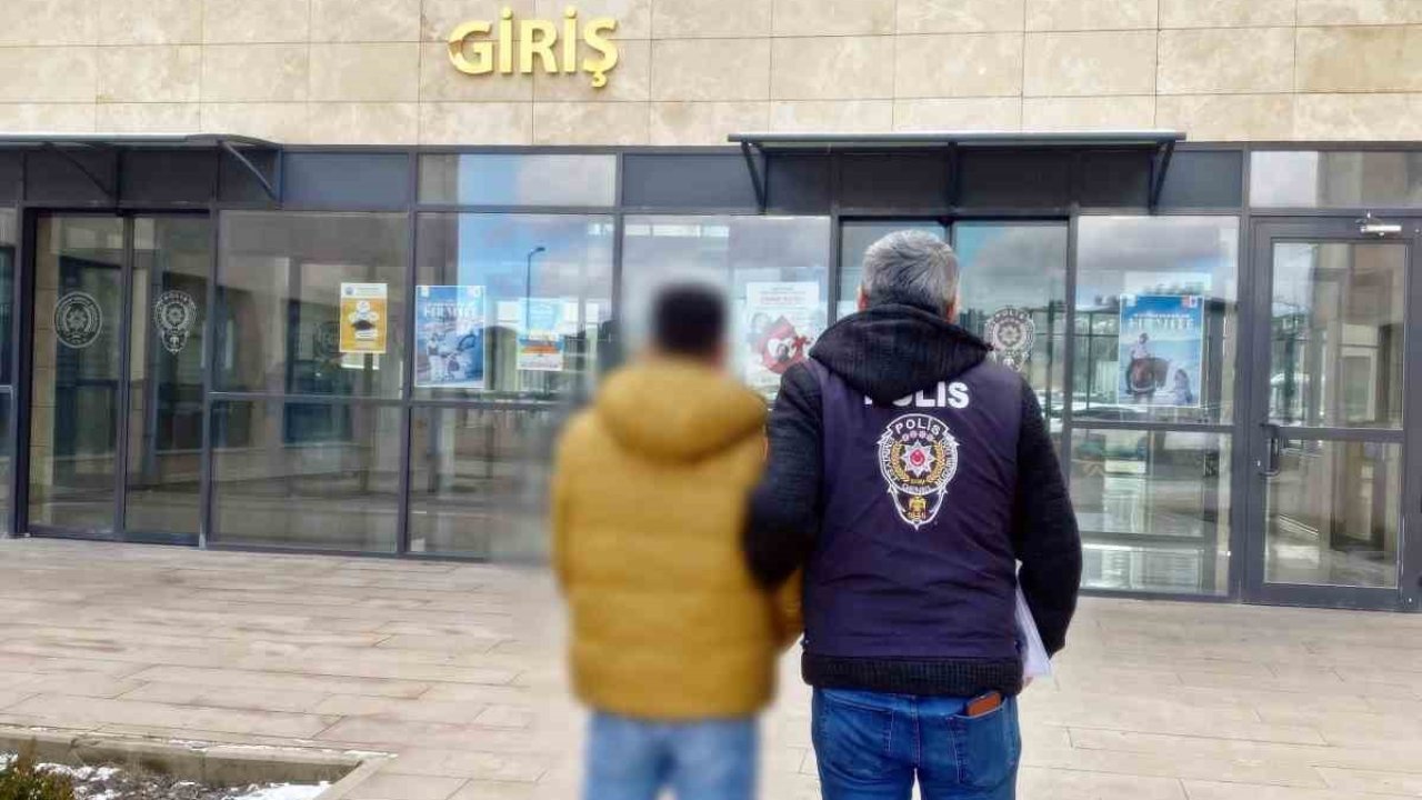 Dolandırıcılık suçundan aranan şahıs yakalandı