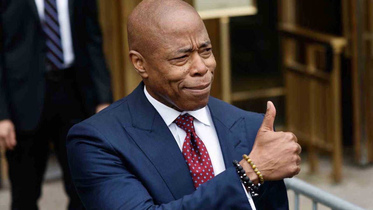 ABD Adalet Bakanlığı, New York Belediye Başkanı Adams hakkındaki davanın düşürülmesi talimatını verdi