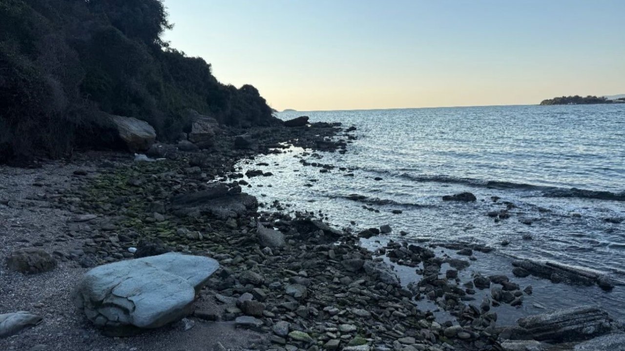 Milas Boğaziçi’nde deniz suyu çekildi