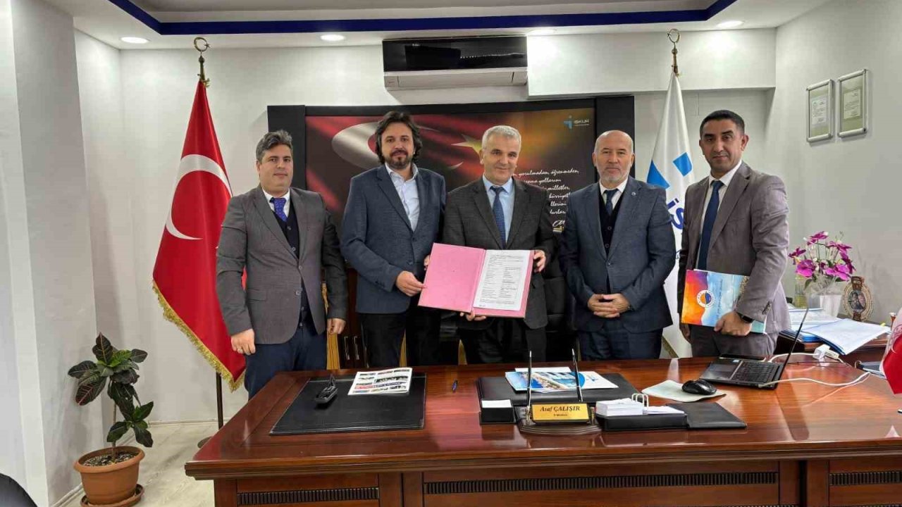 Üniversite öğrencilerine iş deneyimi kazandıracak program